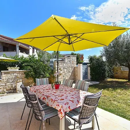 Fuer 4 Personen Ca 50 Qm In Fazana, Istrien Istrische Riviera Apartment *