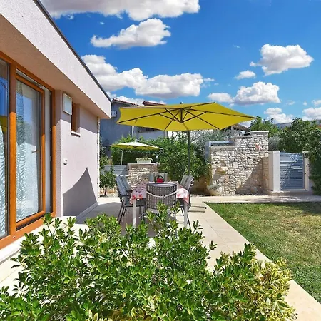 Fuer 4 Personen Ca 50 Qm In Fazana, Istrien Istrische Riviera Apartment
